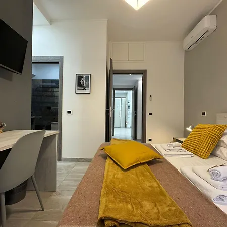 Apartment Elegant Escape By Ionio Metro Rome