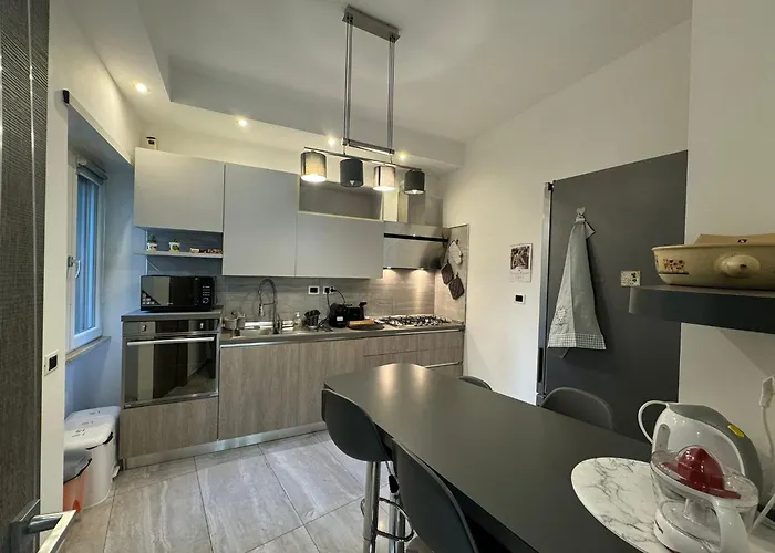 Апартаменты Elegant Escape By Ionio Metro *