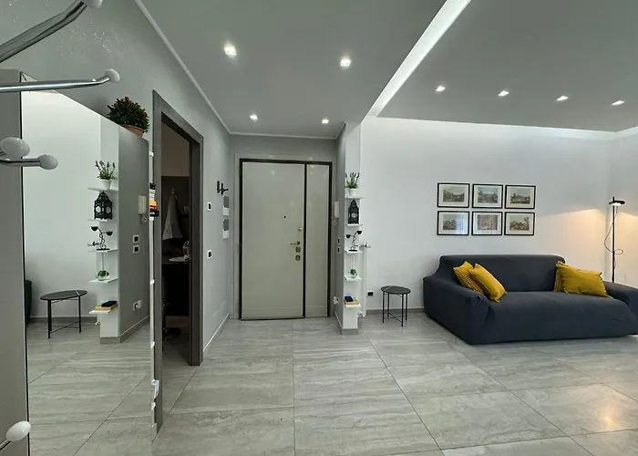 Elegant Escape By Ionio Metro Рим