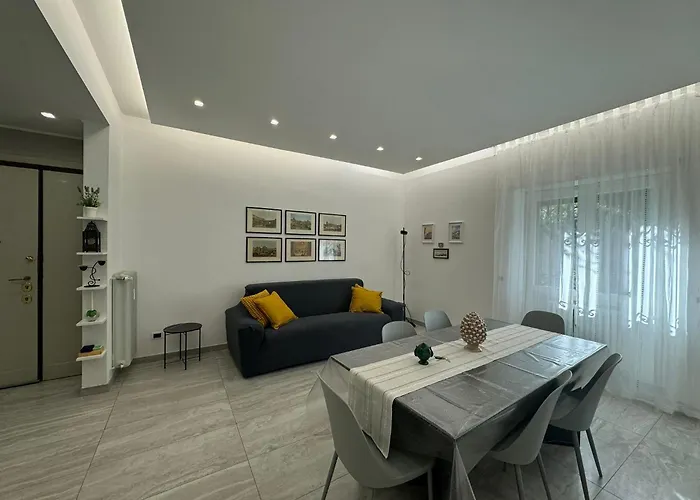 Elegant Escape By Ionio Metro Апартаменты *